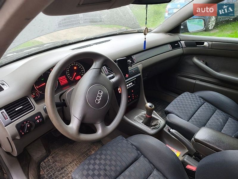 Універсал Audi A6 2001 в Богодухіву