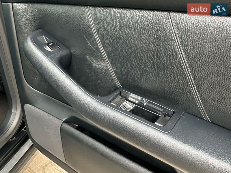 Седан Audi A6 2002 в Умани