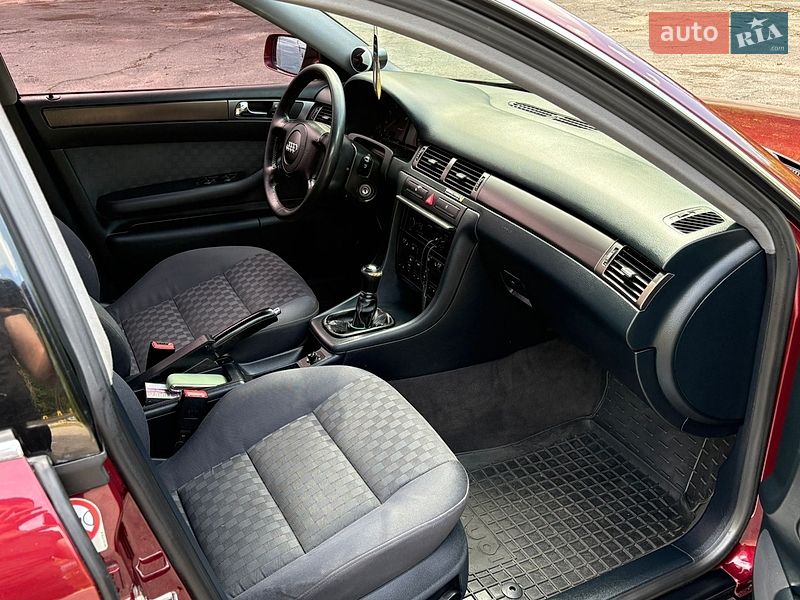Седан Audi A6 1999 в Днепре