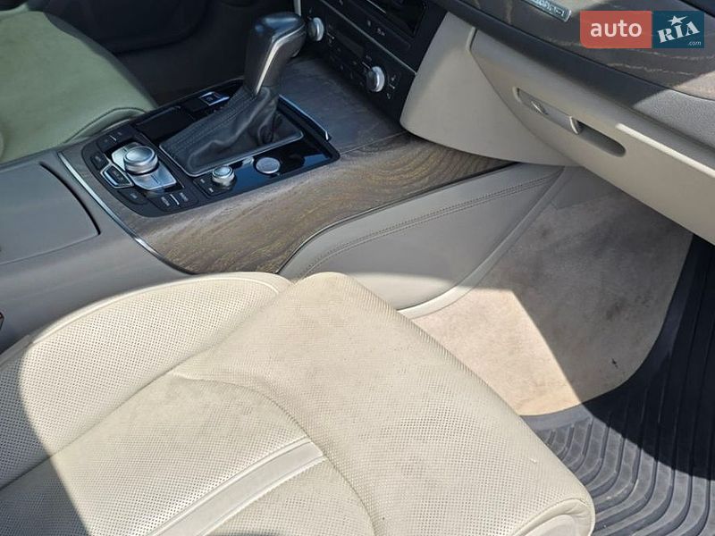 Седан Audi A6 2015 в Львове