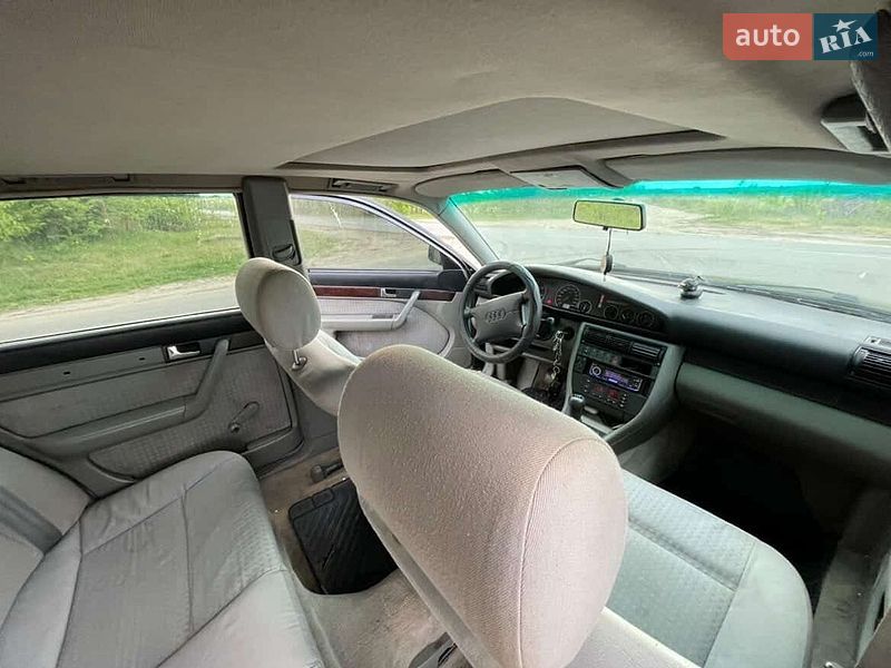 Седан Audi A6 1997 в Жовкві