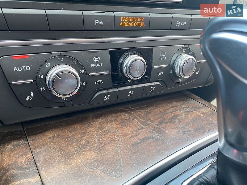 Седан Audi A6 2013 в Ужгороде