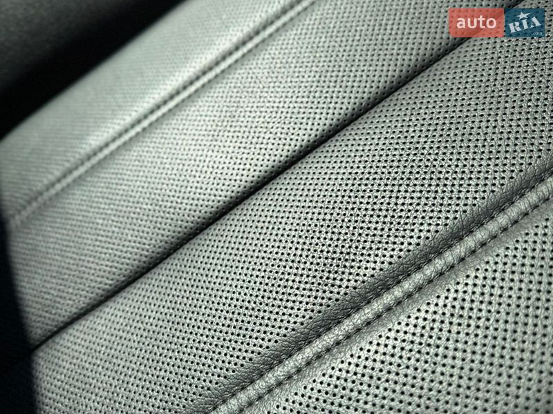 Седан Audi A6 2015 в Луцке