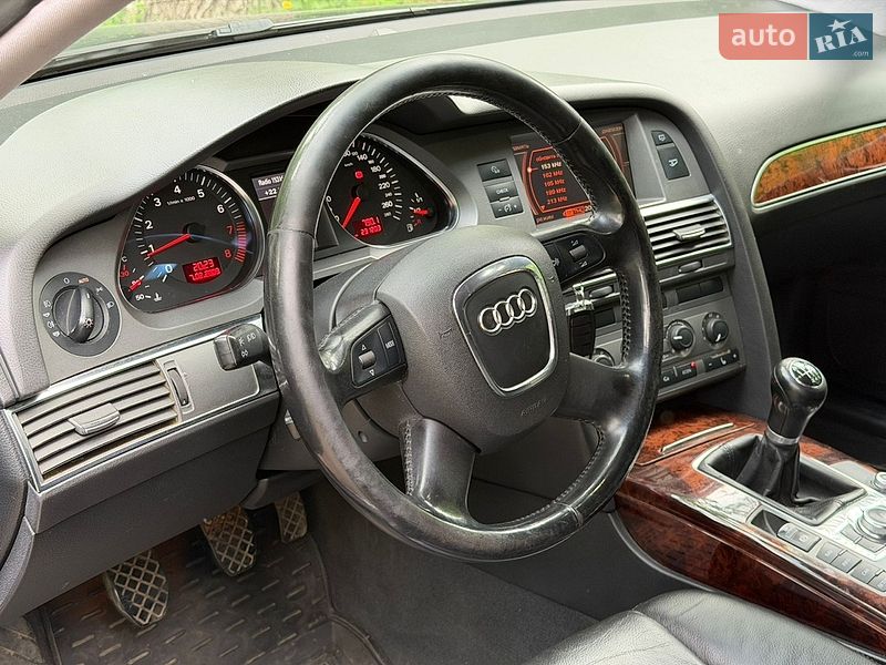 Седан Audi A6 2005 в Коростене