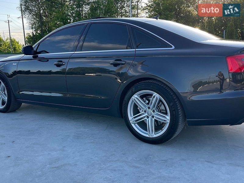 Седан Audi A6 2012 в Звягелі