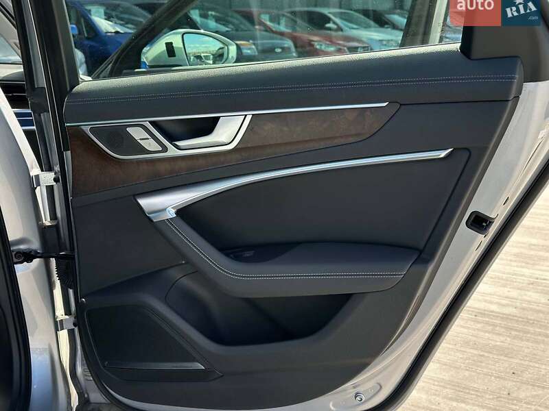 Седан Audi A6 2020 в Львові