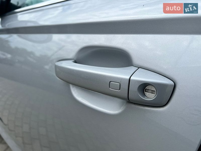 Седан Audi A6 2011 в Рівному