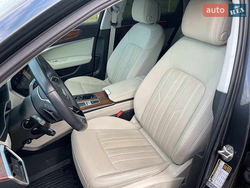 Седан Audi A6 2023 в Нововолынске