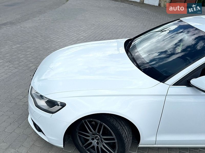 Седан Audi A6 2012 в Вінниці