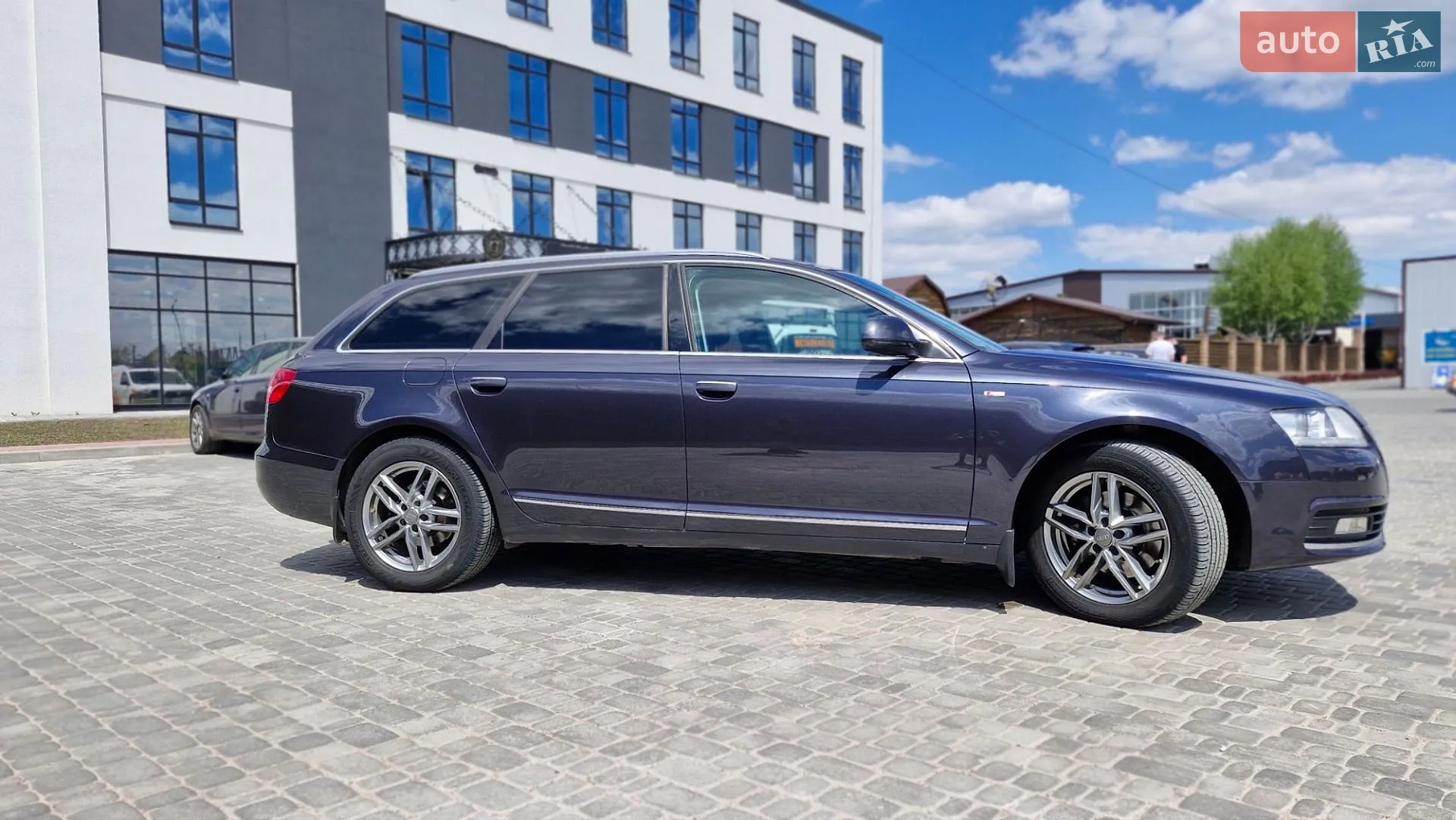 2010 Audi A6 - мініатюра 3