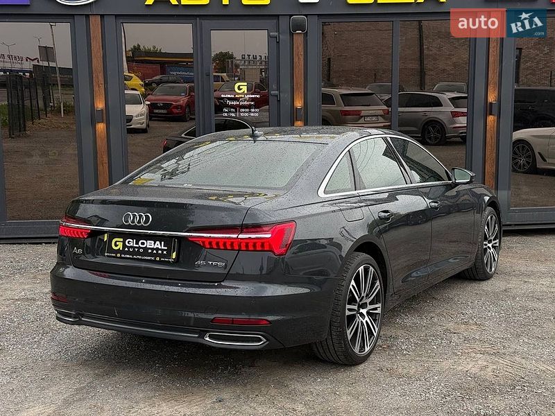 Седан Audi A6 2022 в Львове