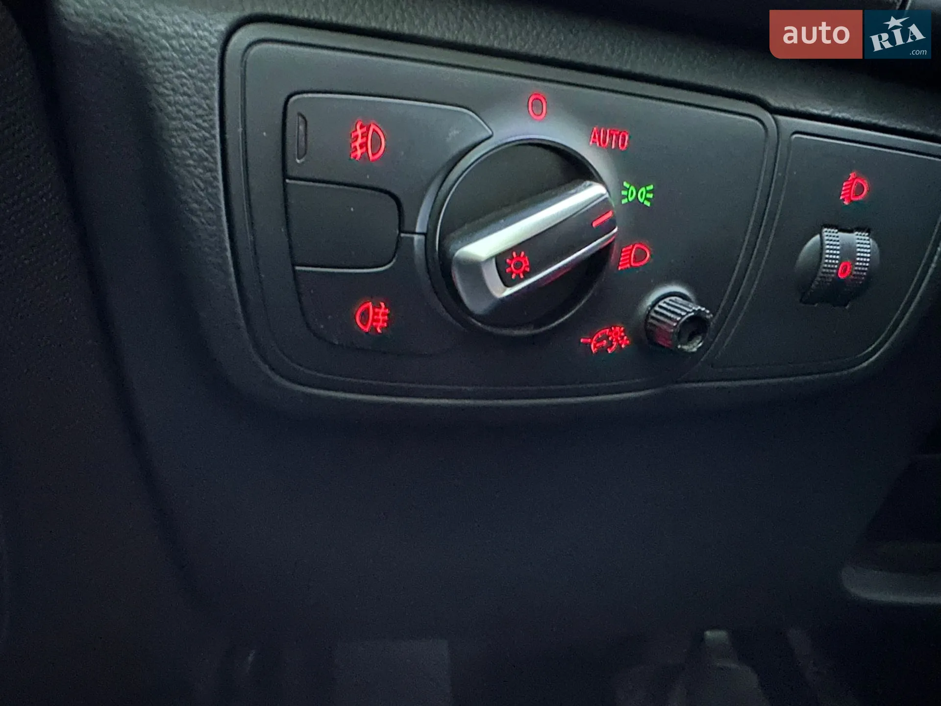 2011 Audi A6 - мініатюра 30