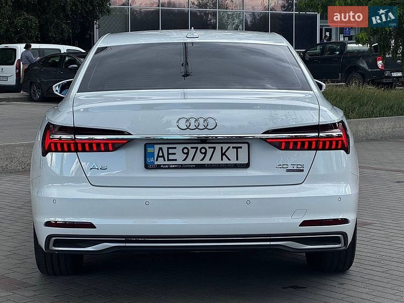 Седан Audi A6 2023 в Дніпрі
