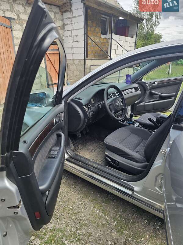 Седан Audi A6 1999 в Сарнах