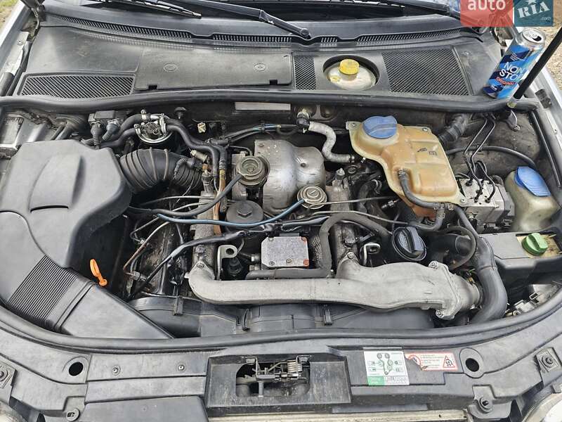 Седан Audi A6 1999 в Сарнах