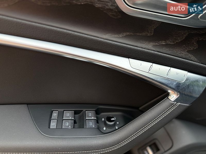 Седан Audi A6 2019 в Ровно