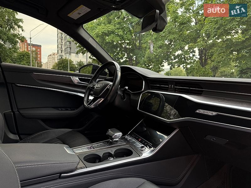 Седан Audi A6 2019 в Ровно