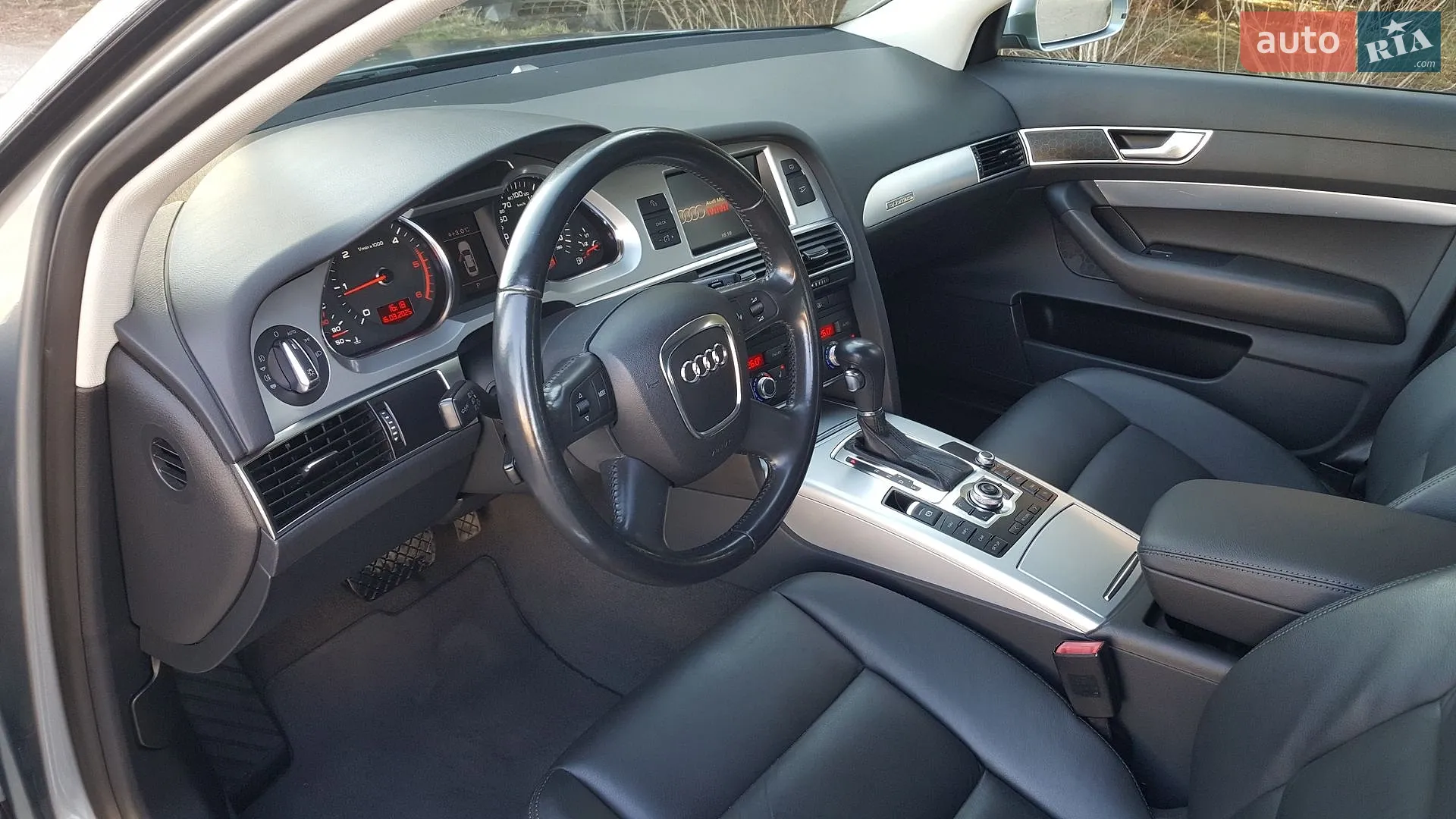 2010 Audi A6 - мініатюра 18