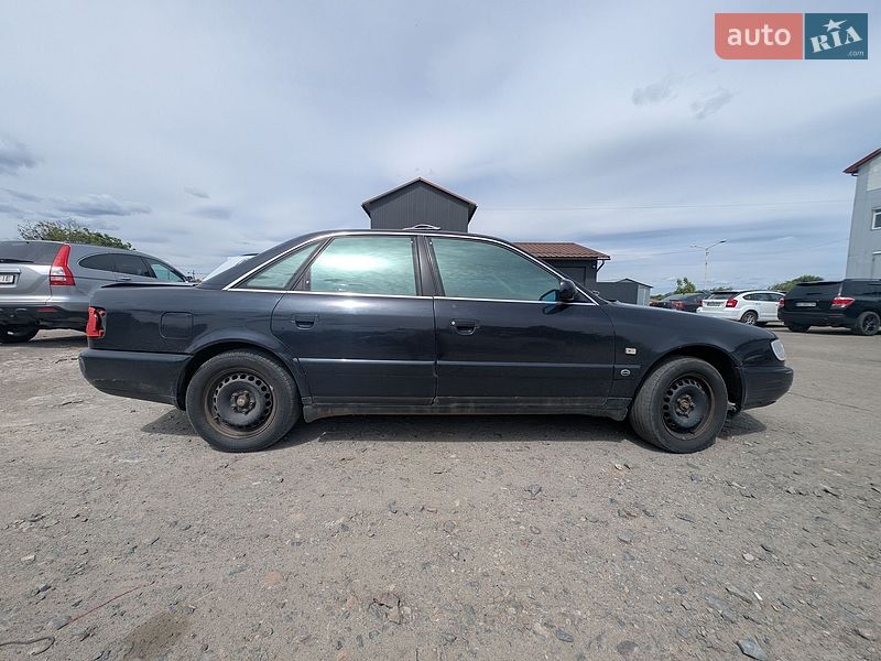 Седан Audi A6 1995 в Ізюмі