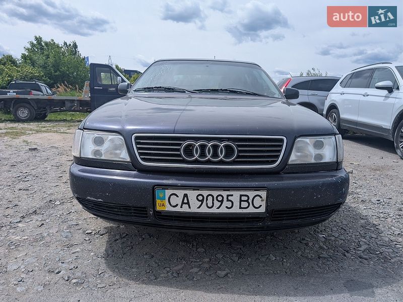 Седан Audi A6 1995 в Ізюмі
