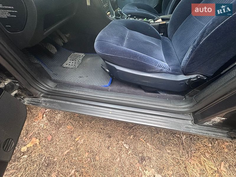 Седан Audi A6 1995 в Києві