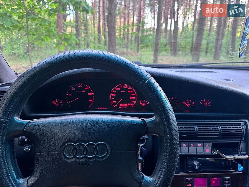 Седан Audi A6 1995 в Києві