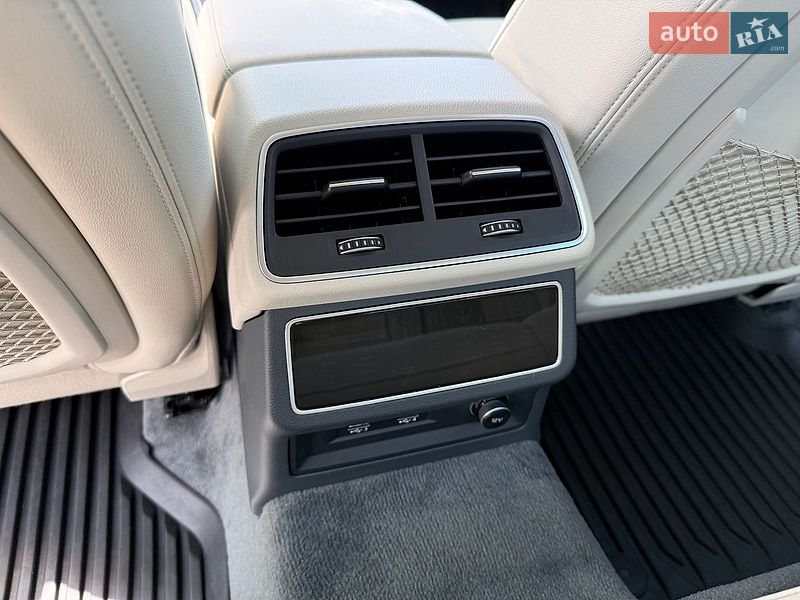 Седан Audi A6 2019 в Луцке