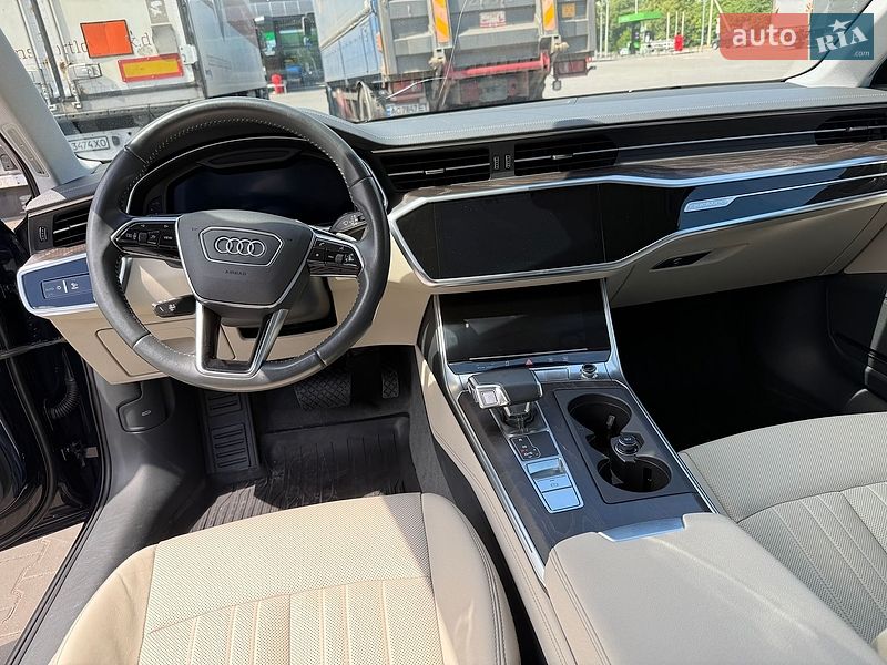 Седан Audi A6 2019 в Луцке