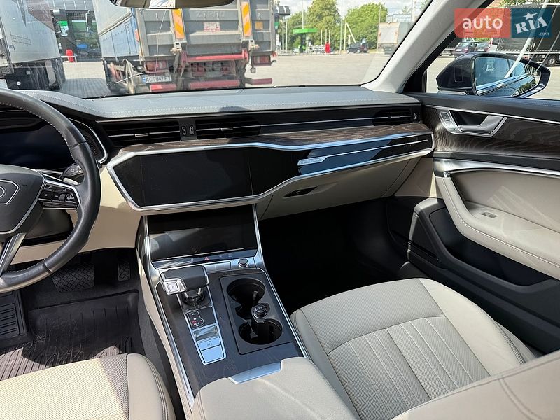 Седан Audi A6 2019 в Луцке