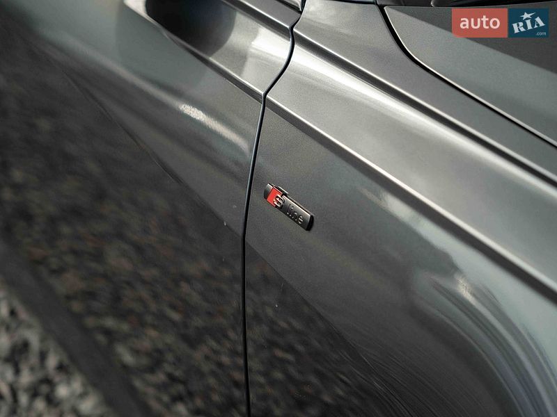 Седан Audi A6 2019 в Чернівцях