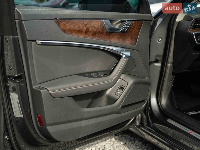 Седан Audi A6 2019 в Чернівцях