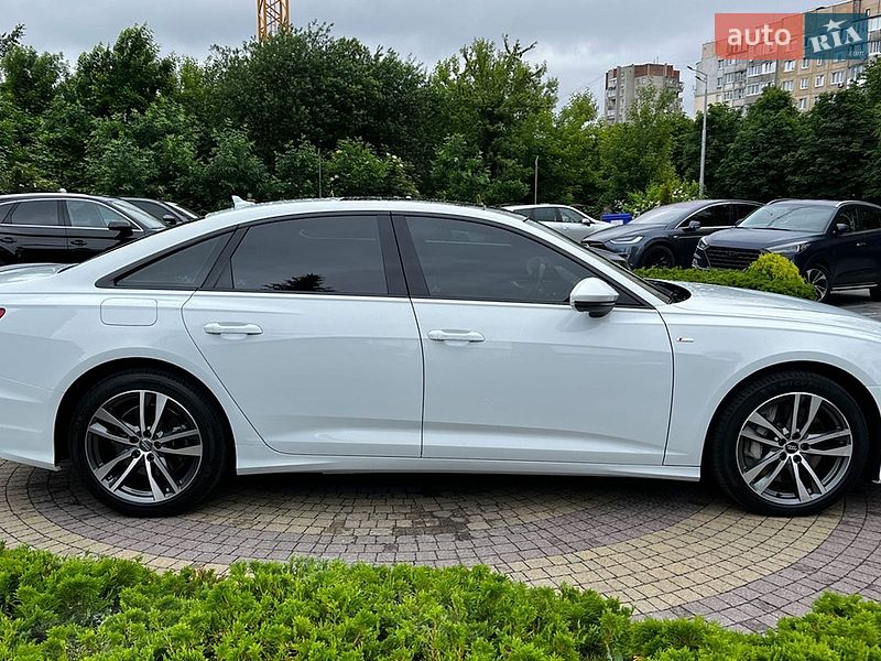 Седан Audi A6 2018 в Львові