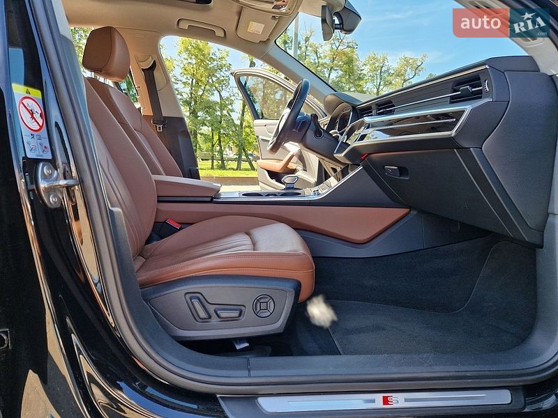 Седан Audi A6 2019 в Киеве