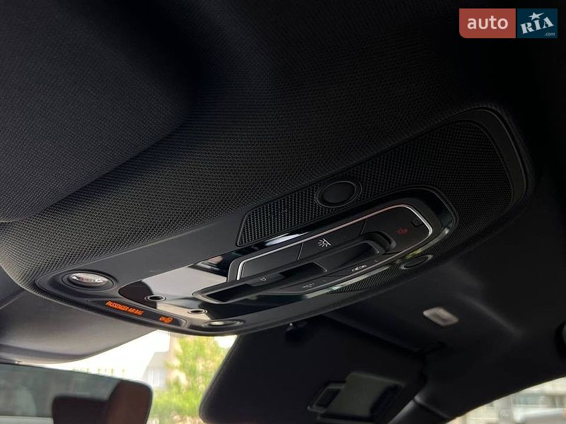 Седан Audi A6 2023 в Львові