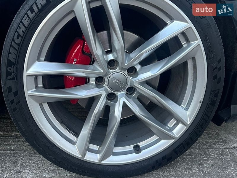 Седан Audi A6 2015 в Чернівцях
