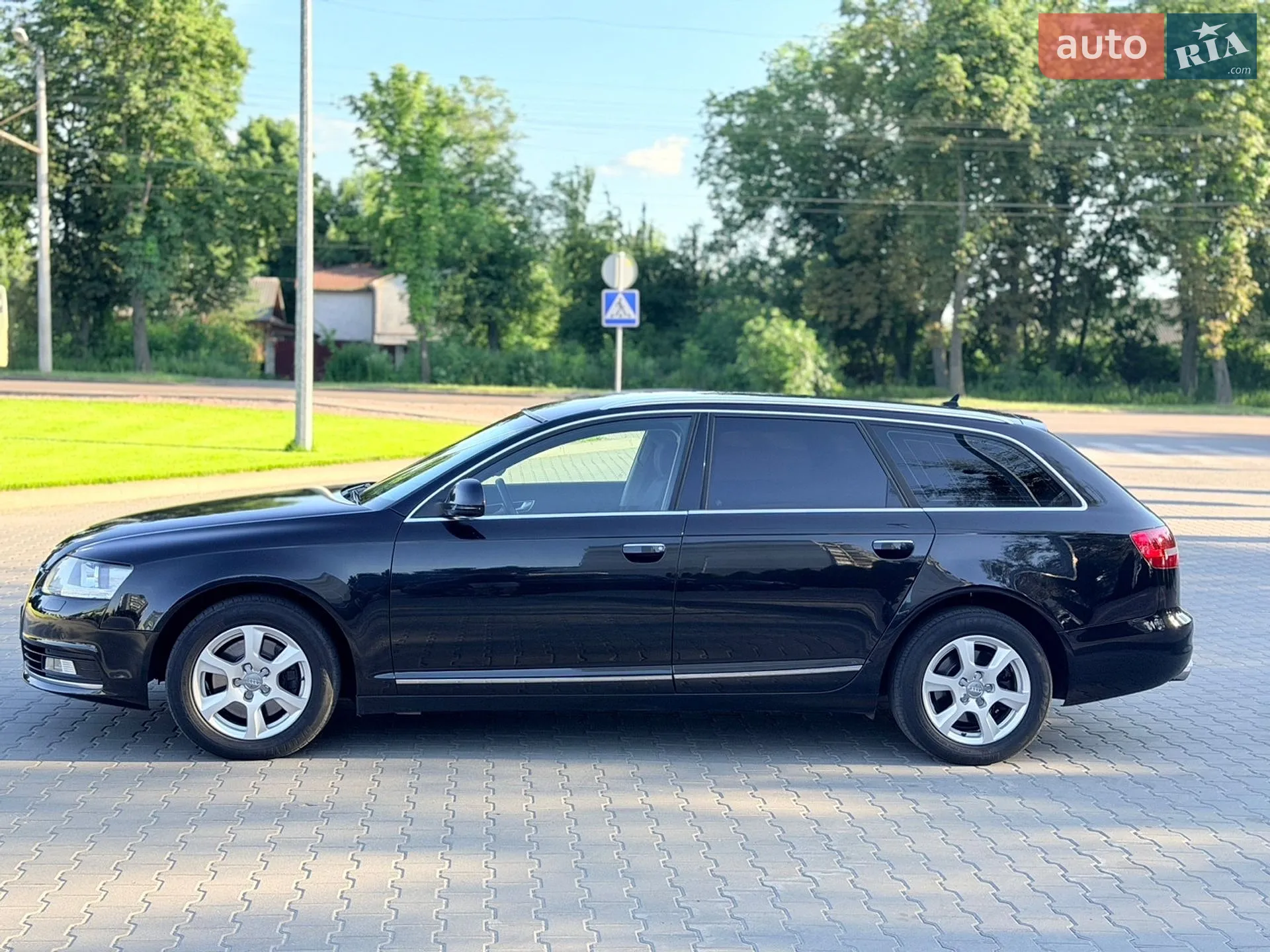 2010 Audi A6 - мініатюра 2