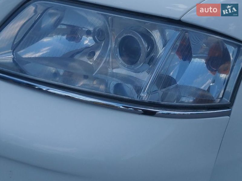 Седан Audi A6 1998 в Виннице