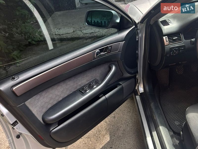 Универсал Audi A6 2000 в Киеве