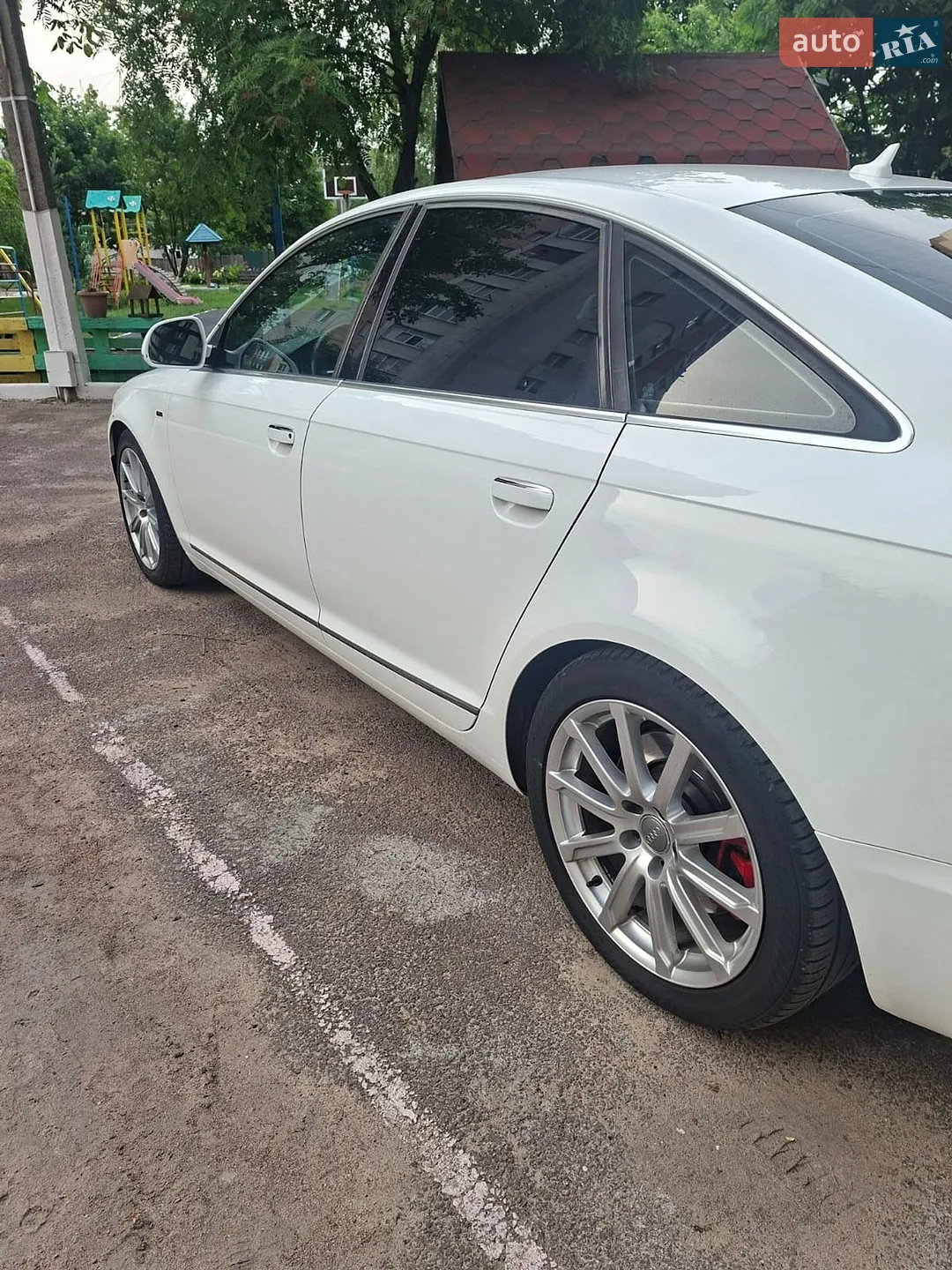 2010 Audi A6 - мініатюра 9