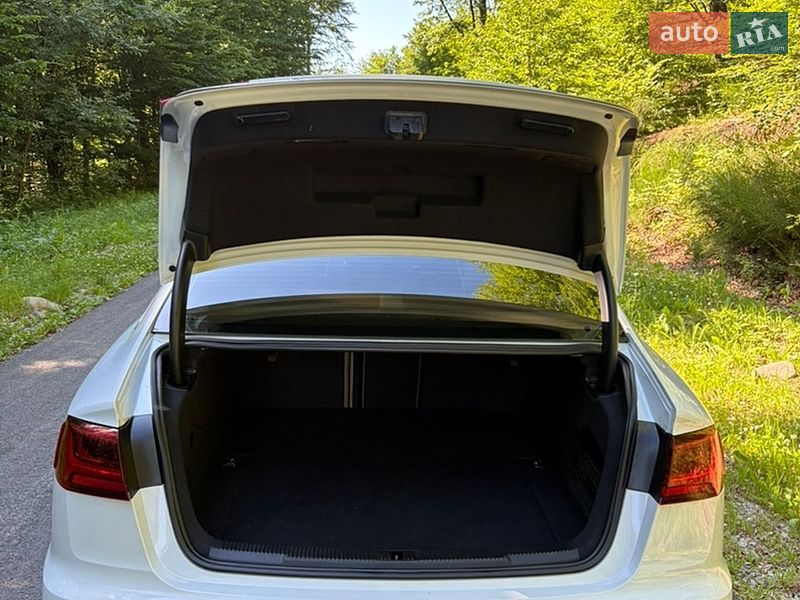 Седан Audi A6 2015 в Івано-Франківську