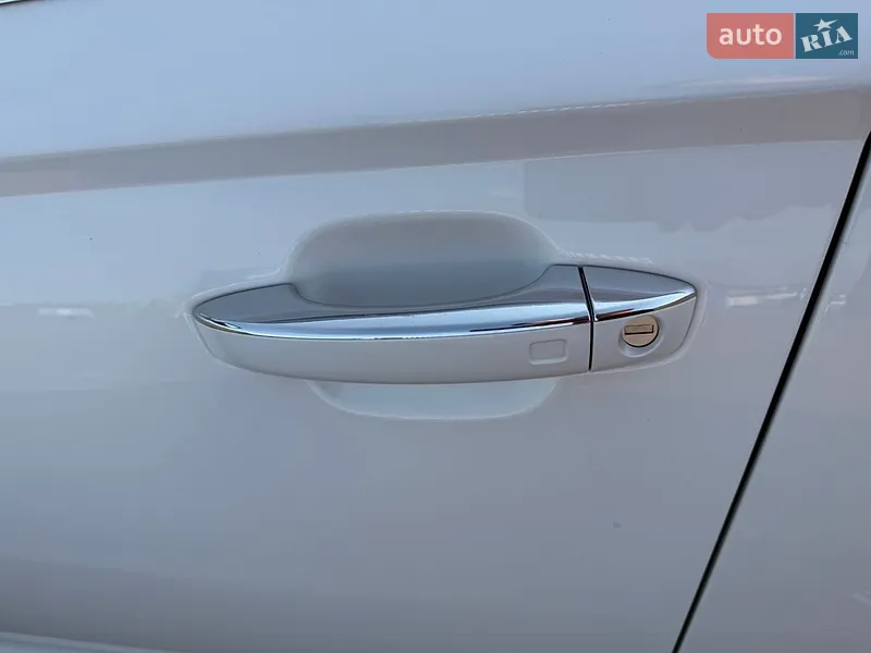 Audi A6 2014 VIN WAUGFAFC6FN024638 фото оголошення 17 з 68