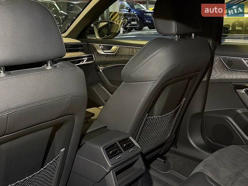 Седан Audi A6 2023 в Киеве
