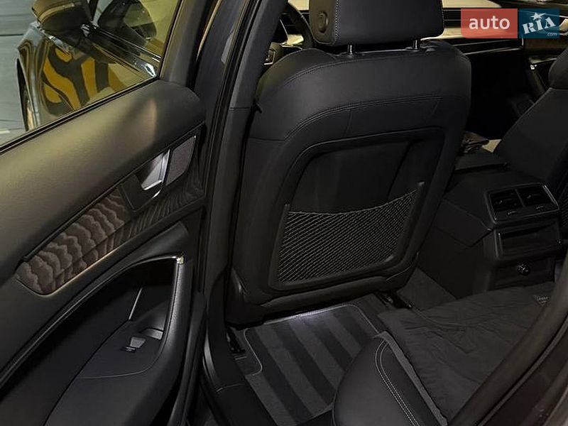 Седан Audi A6 2023 в Киеве