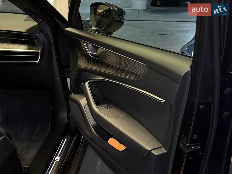 Седан Audi A6 2023 в Киеве