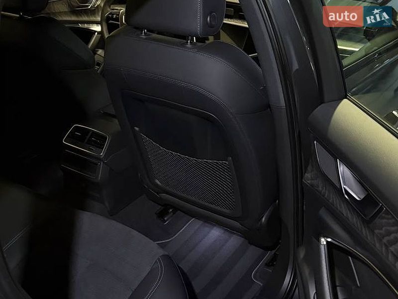 Седан Audi A6 2023 в Киеве