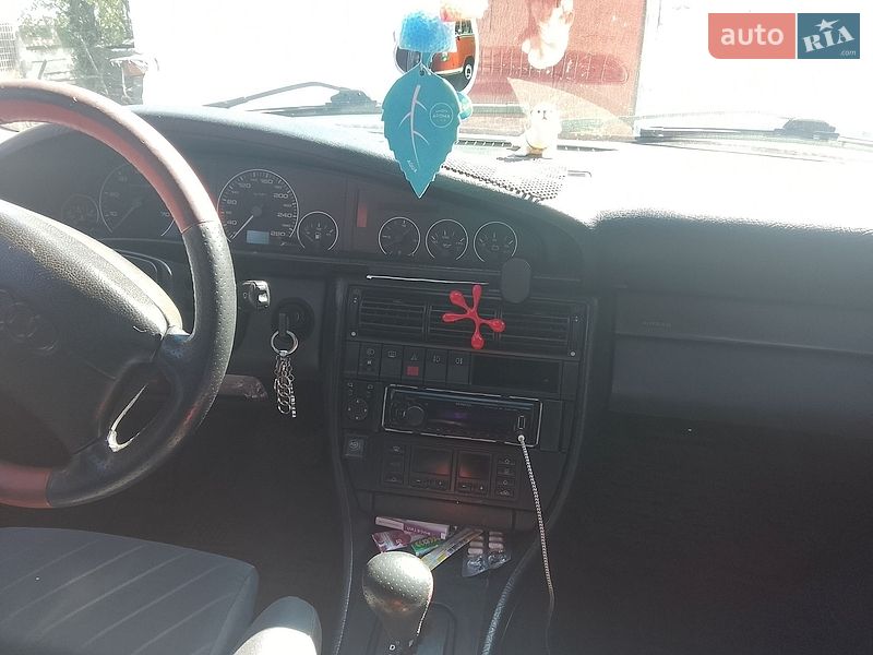 Универсал Audi A6 1997 в Гоще