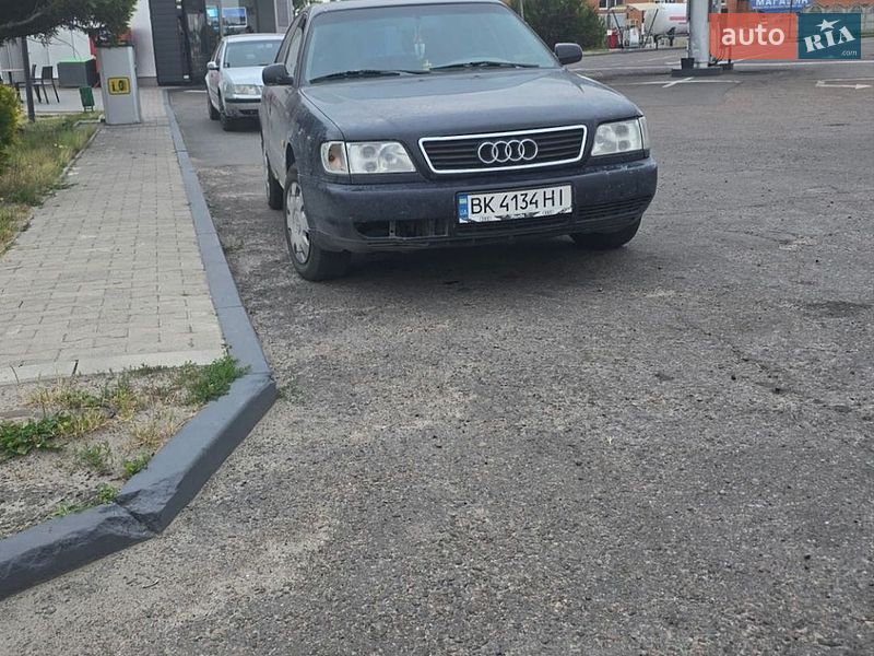 Седан Audi A6 1995 в Зарічному