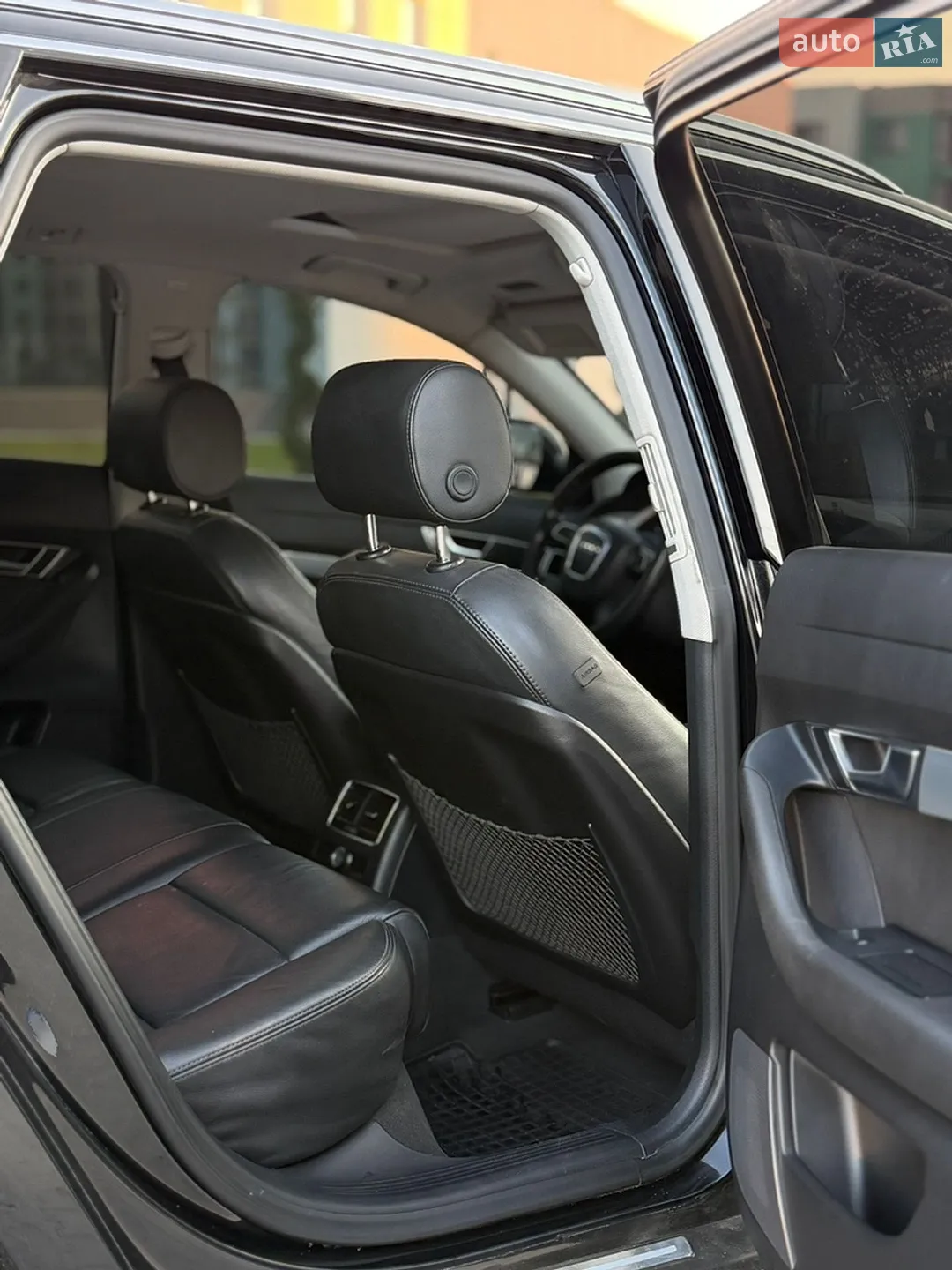 2010 Audi A6 - мініатюра 9
