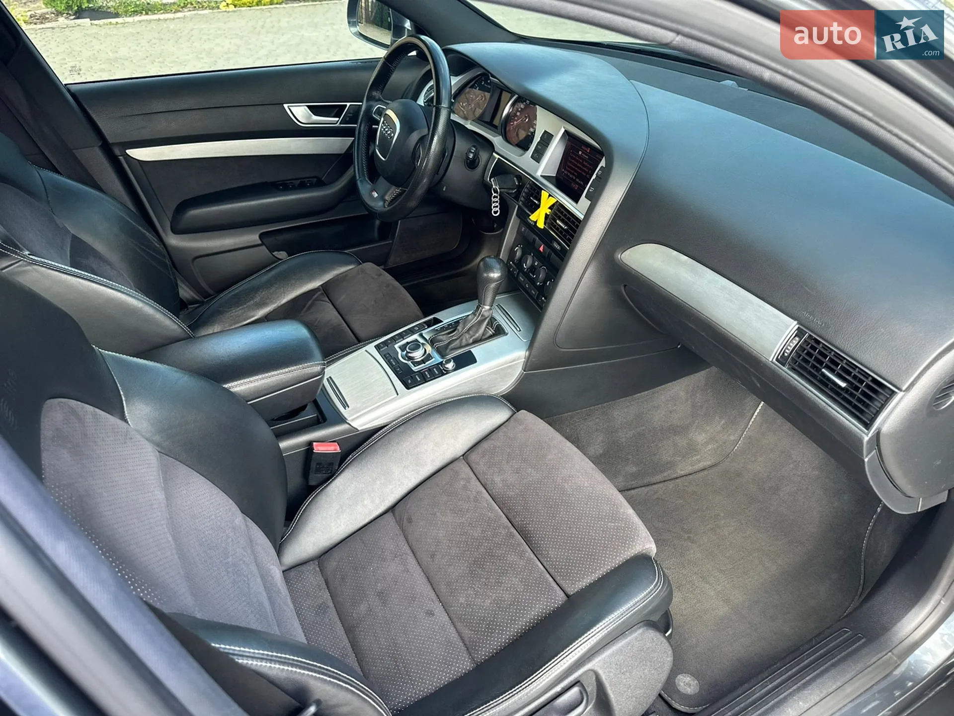 2010 Audi A6 - мініатюра 18