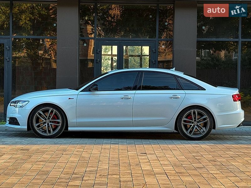 Седан Audi A6 2016 в Черновцах